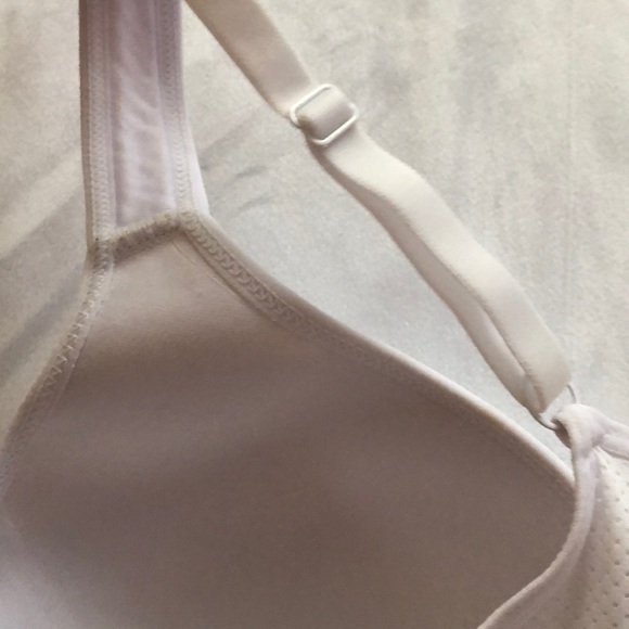 White Bra - Picture 4 of 4